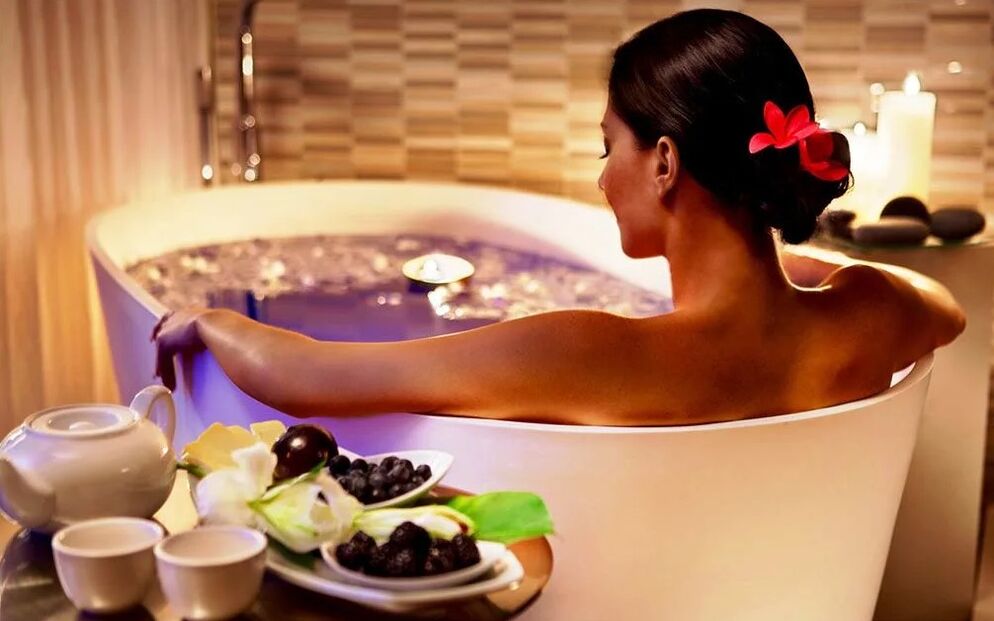 Baths with salt and herbs