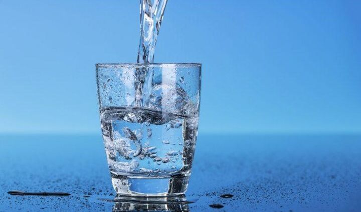 drinking water is the basis of the diet