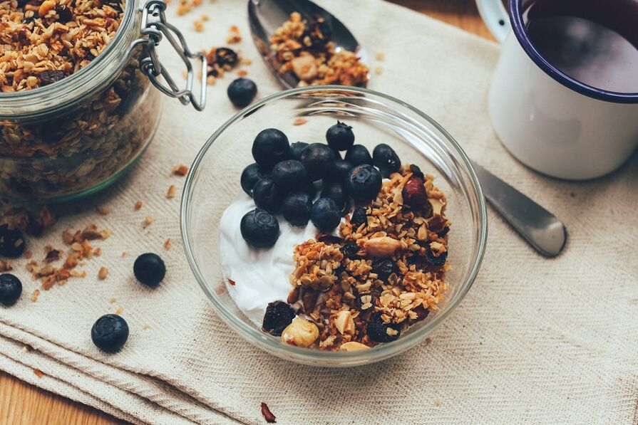 muesli with berries to lose weight