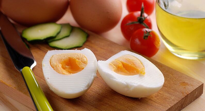 boiled eggs and vegetables to lose weight