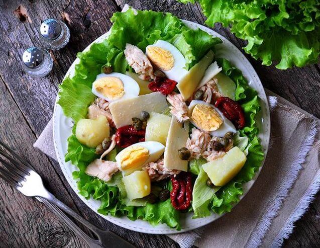 Canned Tuna Salad on a Low Carbohydrate Diet